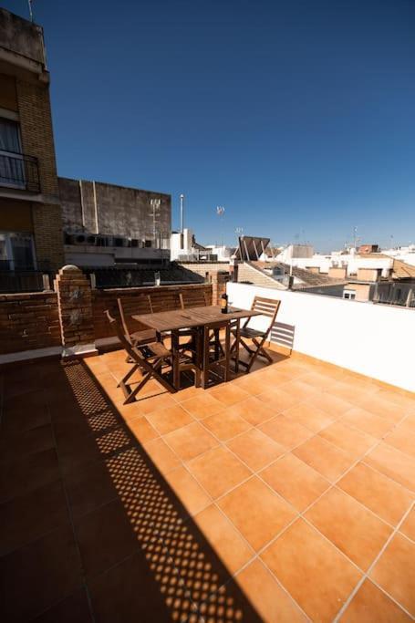 Shiny Alamos Super Family Studio Apartment Malaga Exterior photo